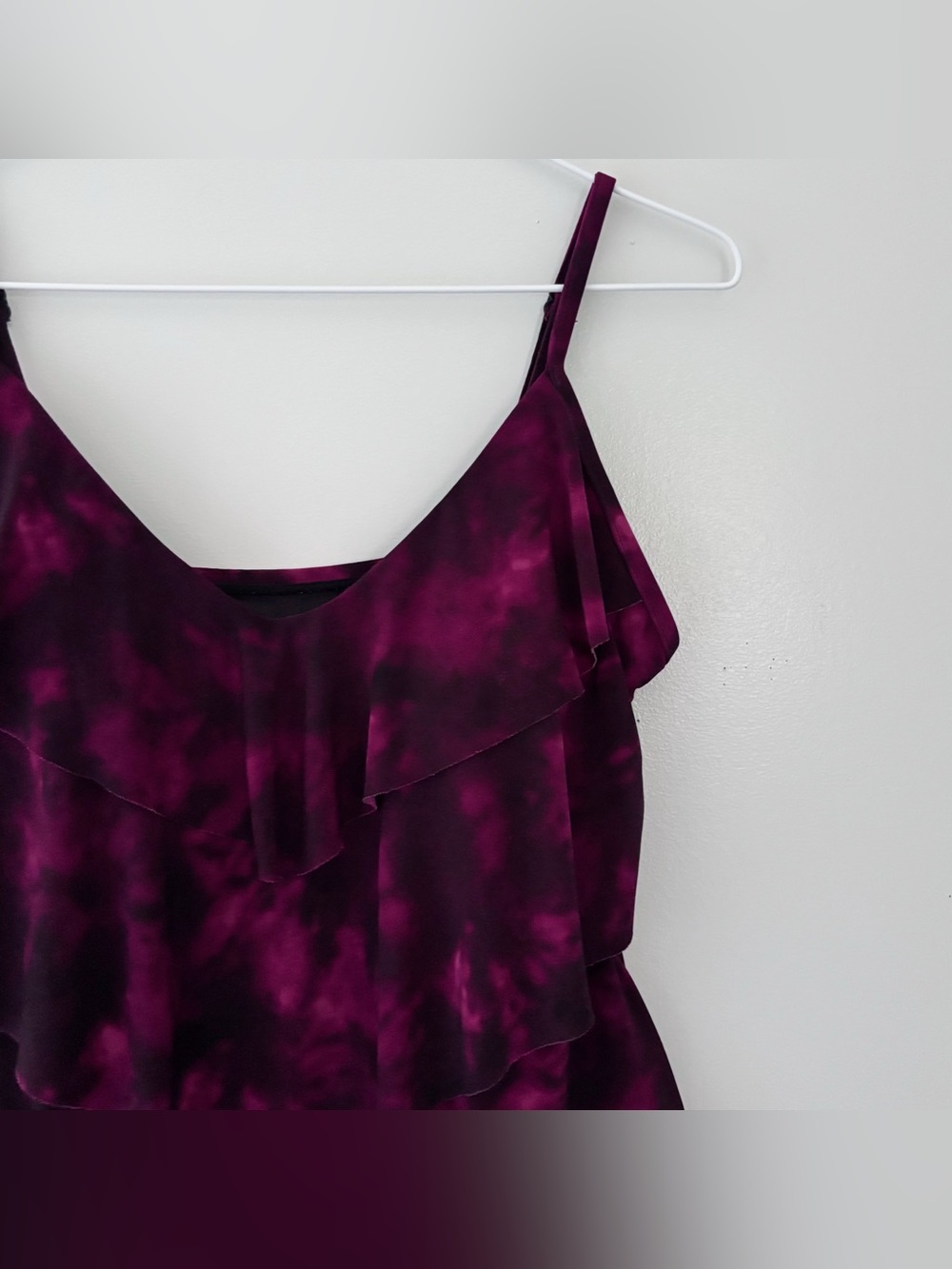 Y2K Ruffle Tank - Picture 4 of 6